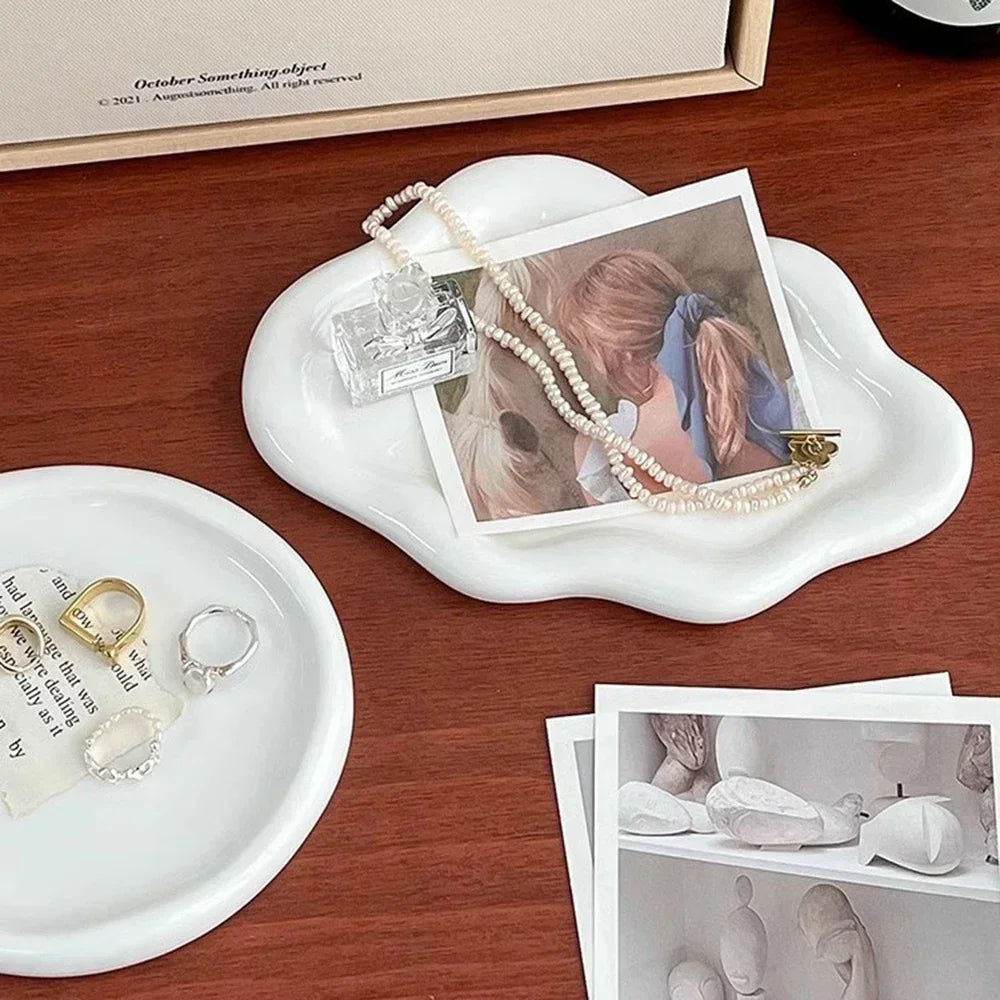 Jewelry Dish Creative White Cloud Shape Ceramic Plate Carving Plaster Decor Watch Keys Tray Holder Household Storage Ornament
