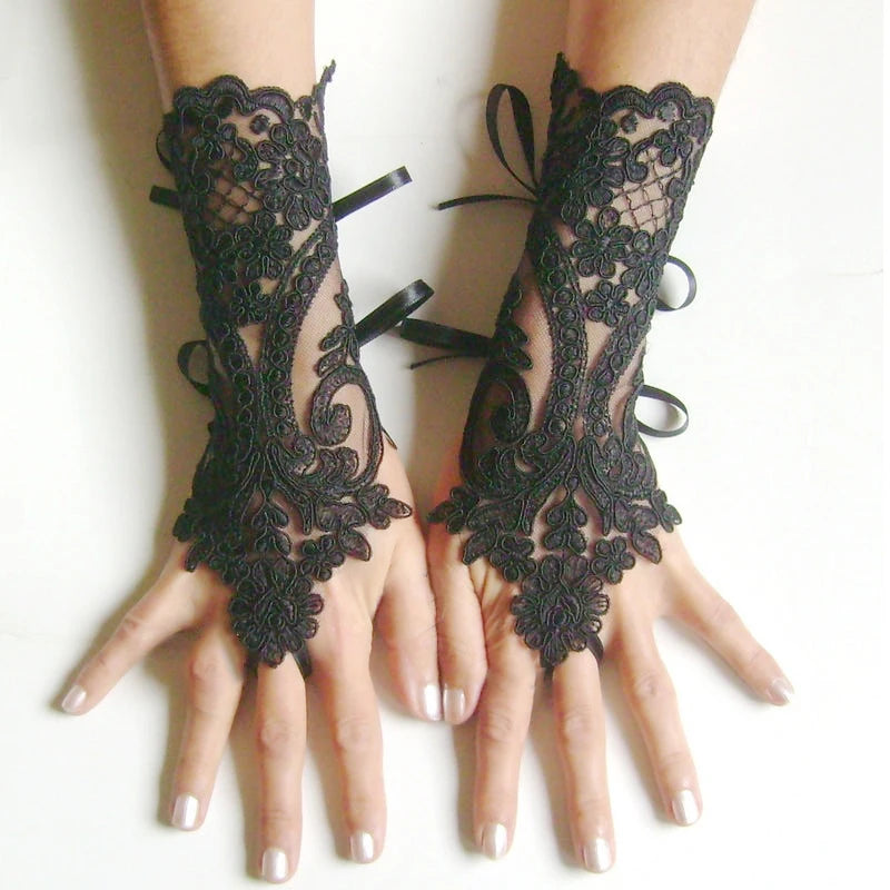 New Women Wedding Fingerless Gloves Lace White Black Wedding Gloves Mittens Accessory Girl Party Sexy Gloves Guantes Halloween