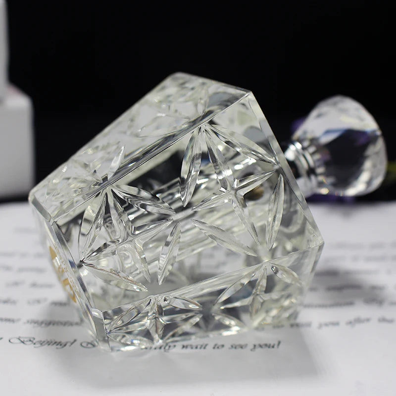 12ML Fashion Crystal Perfume Bottle Refillable Essential Oil Bottle Travel Perfume Cosmetic Bottle Lady's Gift
