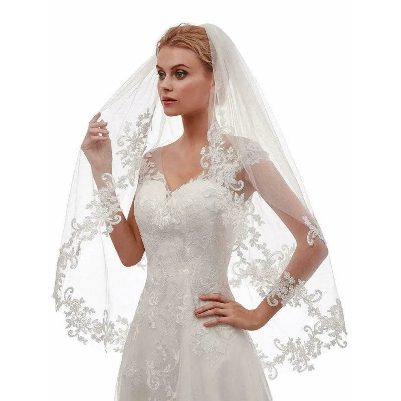 Women's Short 2 Tier Lace Wedding Bridal Veil With Comb