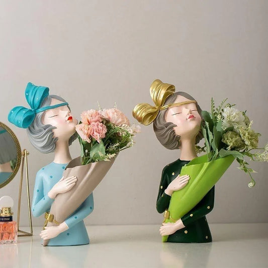 Artistic Resin Vase Figurine – Luxury Home Accent
