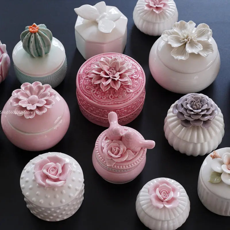 European Style Handmade Pinched Flower Shaped Ceramic Jewelry Box Exquisite Jewelry Organizer Living Room Candy Storage Box