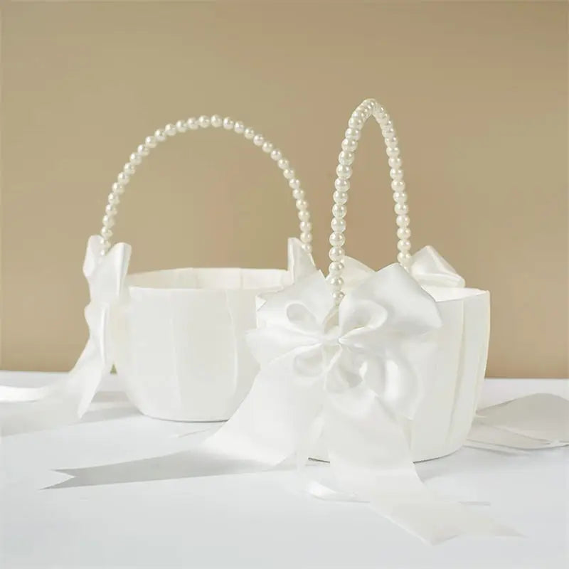 Wedding Flower Basket White Satin Pearl Bowknot Wedding Scattering Flower Basket Foldable Flower Women Pearl Handle Baskets