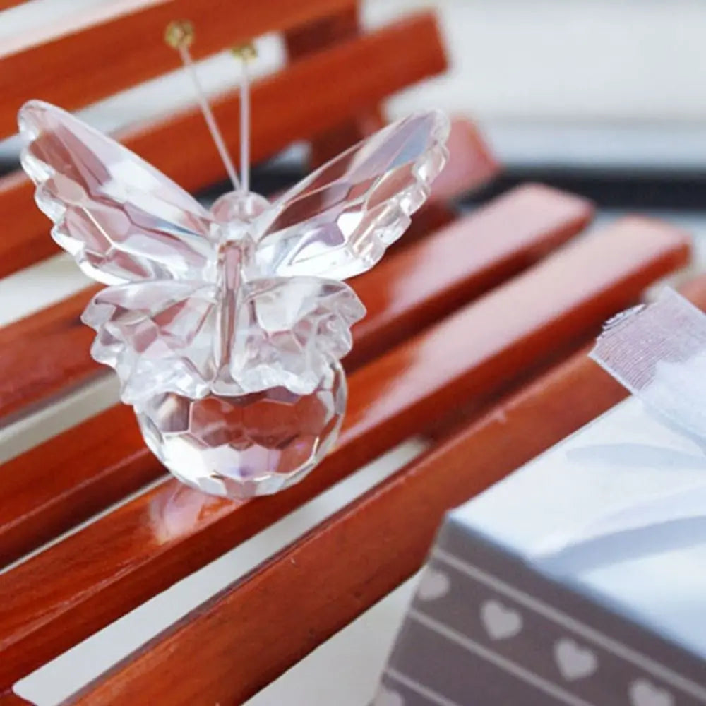 European Style White Crystal Crystal Butterfly Vivid Cute Miniature Figurines Handmade Glass Art Crystal Crafts Home Decoration