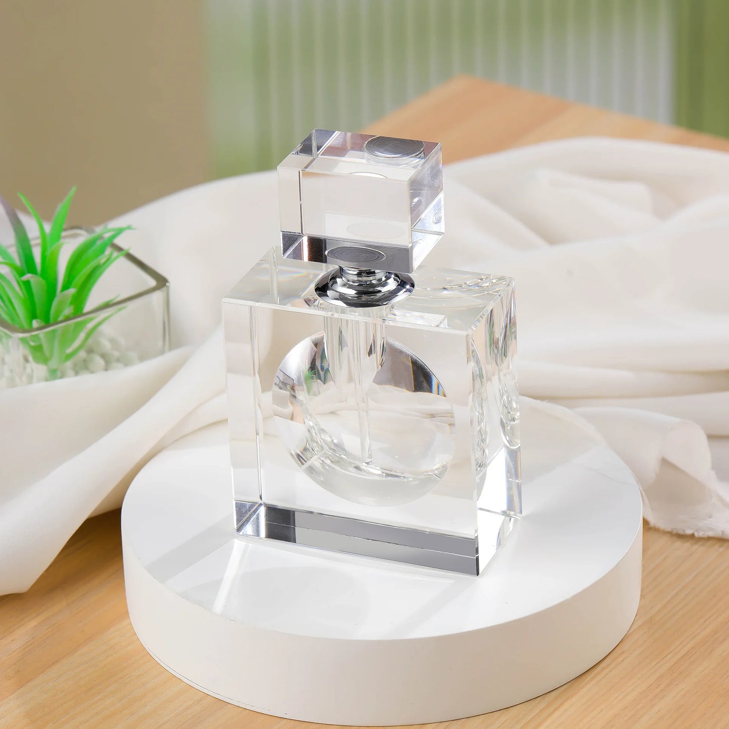30ml Modern Large Capacity Square Crystal Perfume Bottle Art Decoration Clear Crystal Glass Perfume Bottle Desktop Ornament Gift
