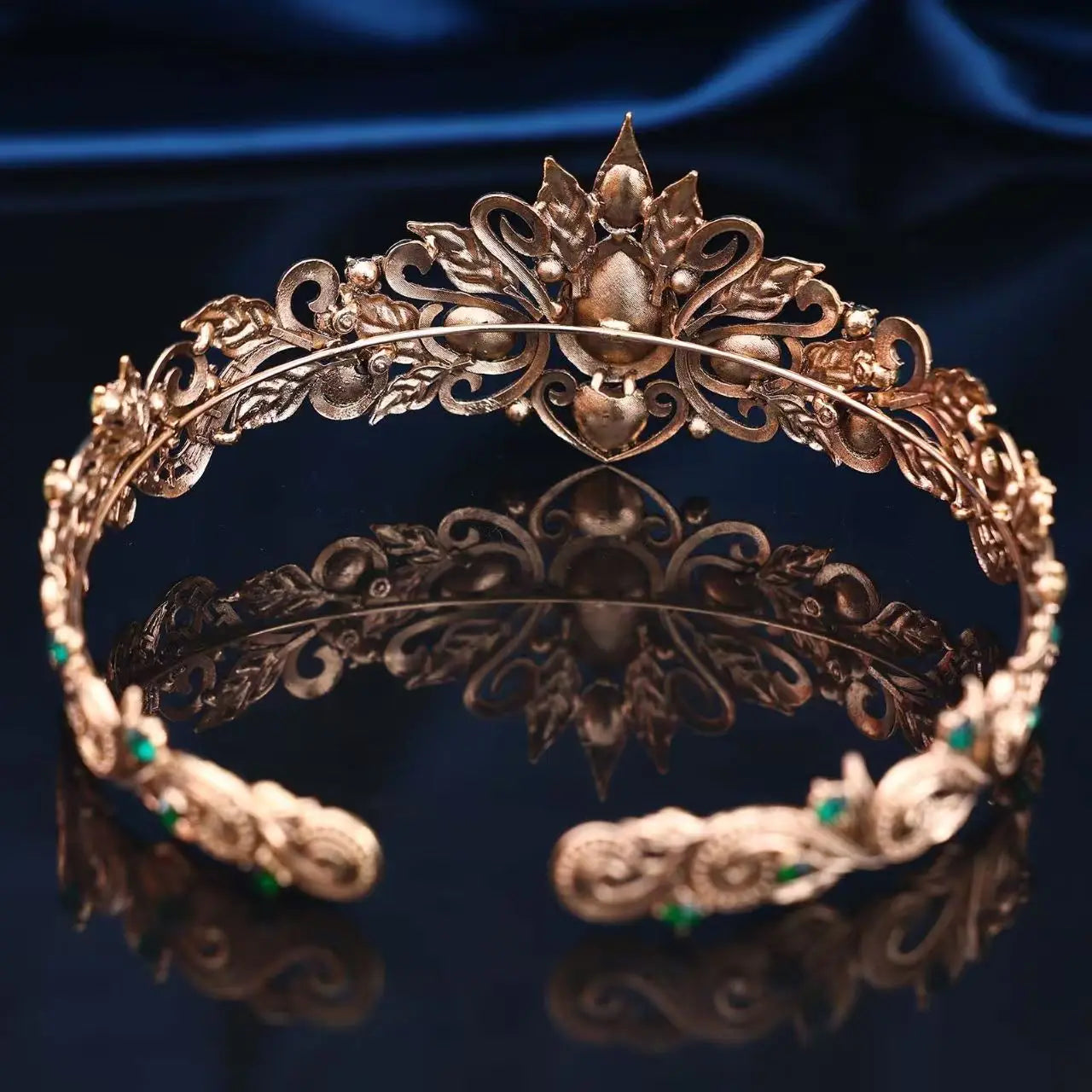 Vintage Baroque Green Crystal Leaves Tiara Crown Princess Queen Diadem Wedding Bridal Hair Accessory for Women Jewelry