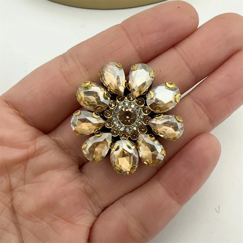 10PCS  Handmade flower shape beaded patches for clothing DIY rhinestone sequins Sew on appliques for clothes