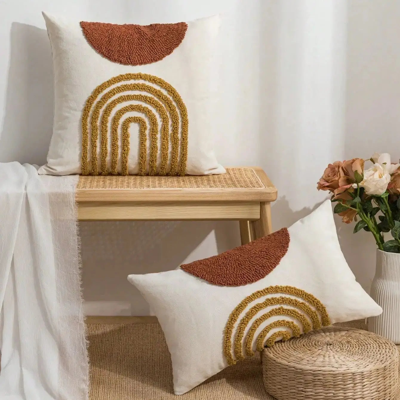 Throw pillow cover with semicircular geometric patterns, made of canvas, suitable for sofas in bedrooms and living rooms.