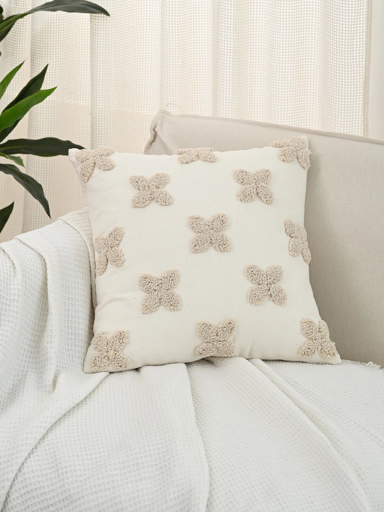 BUYNOW Hoop Flover Tufted Polka Dot Floret Embroidery Pillowcase Bohemian Living Room Sofa Cushion Cover HomeParty Bedroom Decor