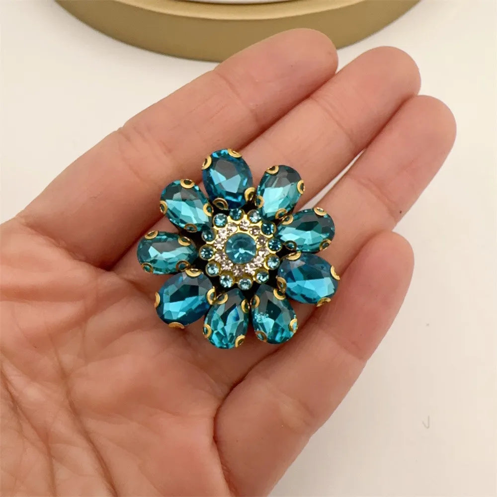 10PCS  Handmade flower shape beaded patches for clothing DIY rhinestone sequins Sew on appliques for clothes
