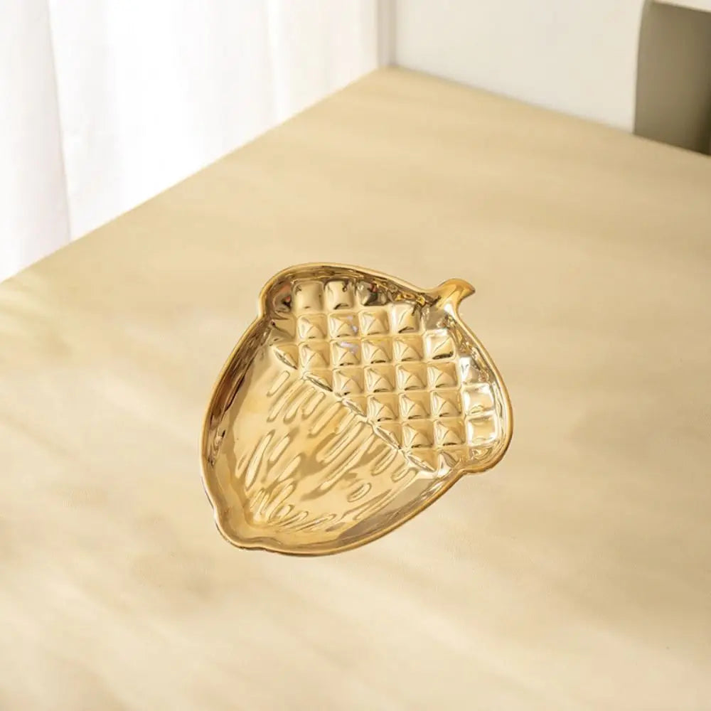 Desktop Ornament Ceramic Pine Cone Shaped Tray Exquisite Creative Fruit Tray Portable Multi-Function Jewelry Display Plate Food