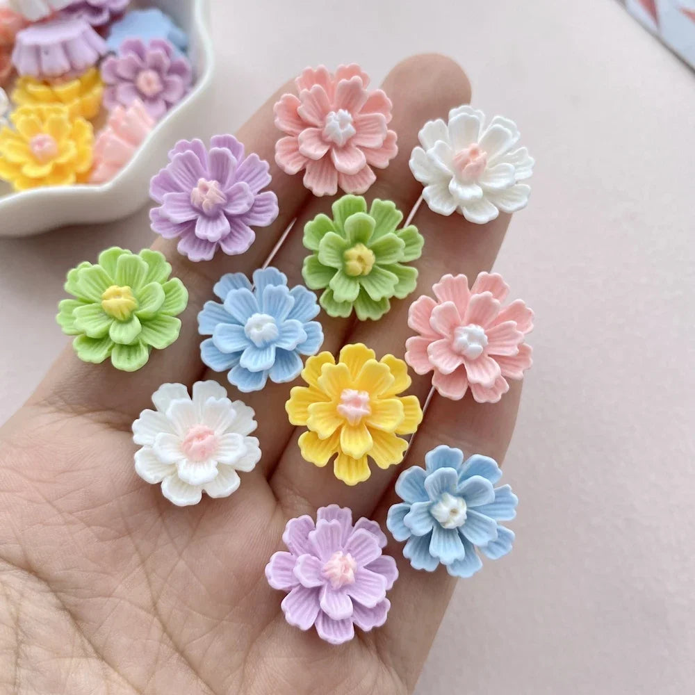 10pcs Resin 17mm Mini Cute Flower Flatback Rhinestone Scrapbook Ornaments DIY Wedding Appliques Craft