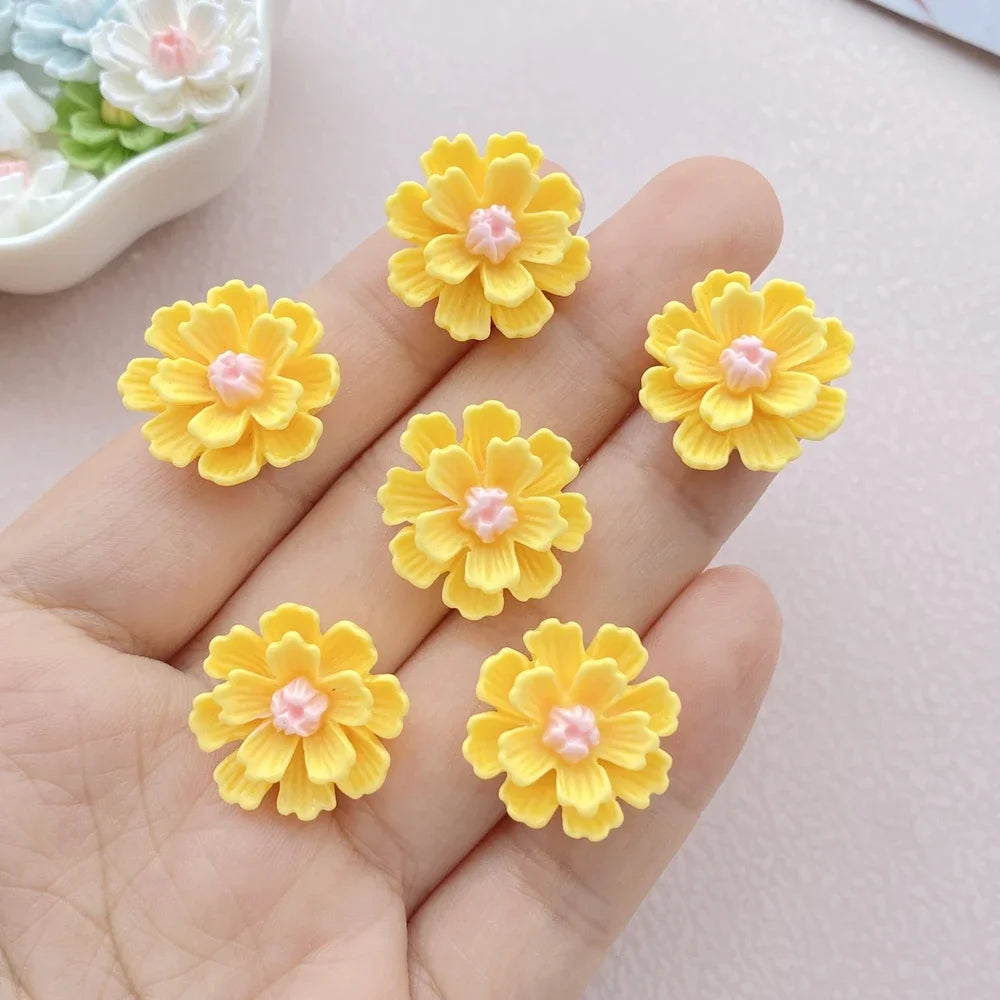 10pcs Resin 17mm Mini Cute Flower Flatback Rhinestone Scrapbook Ornaments DIY Wedding Appliques Craft