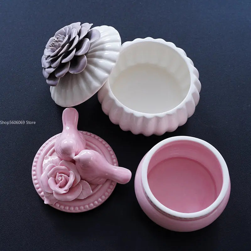 European Style Handmade Pinched Flower Shaped Ceramic Jewelry Box Exquisite Jewelry Organizer Living Room Candy Storage Box